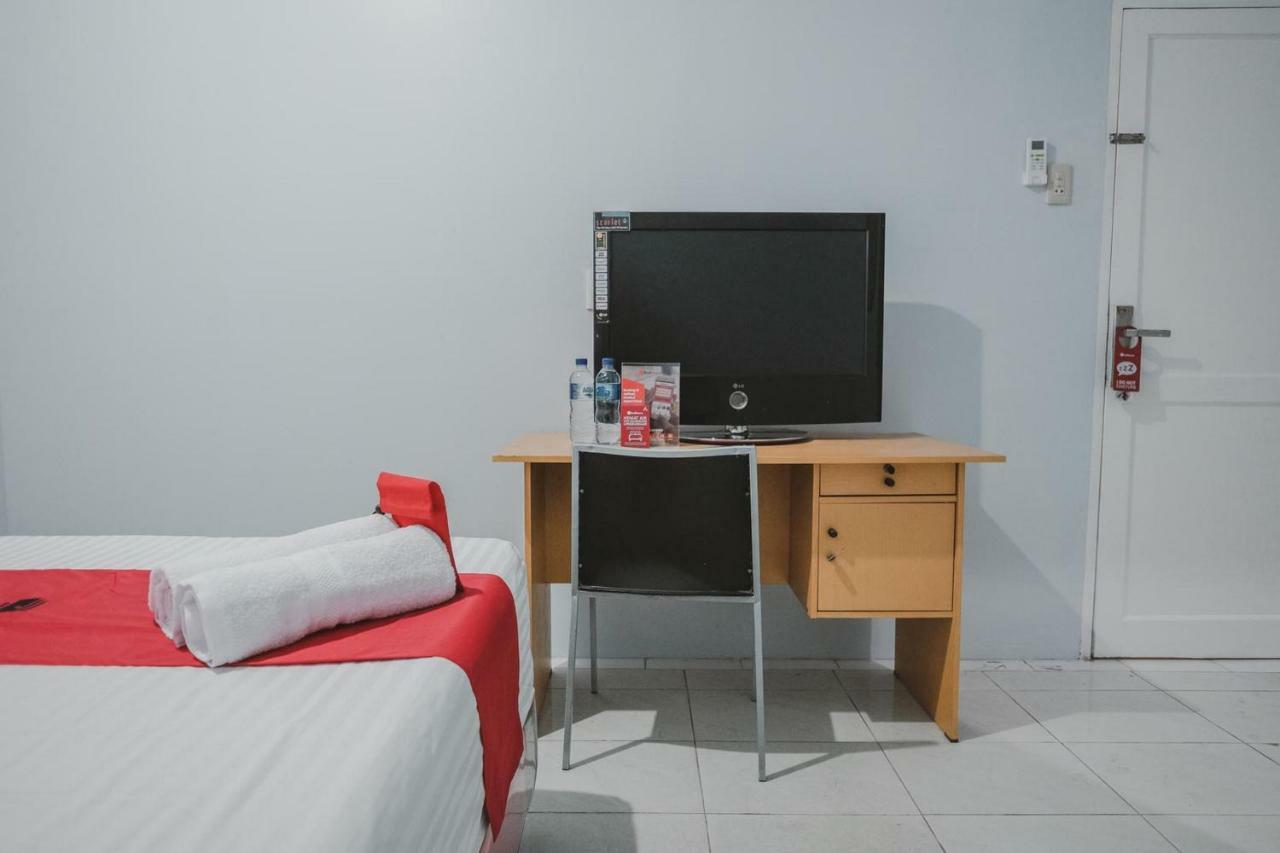 Reddoorz @ Jalan Pemuda Medan Hotel Ngoại thất bức ảnh