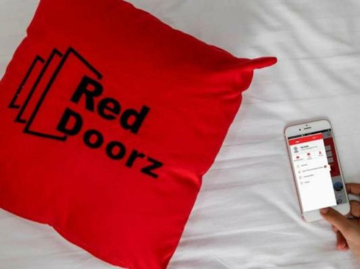 Reddoorz @ Jalan Pemuda Medan Hotel Ngoại thất bức ảnh