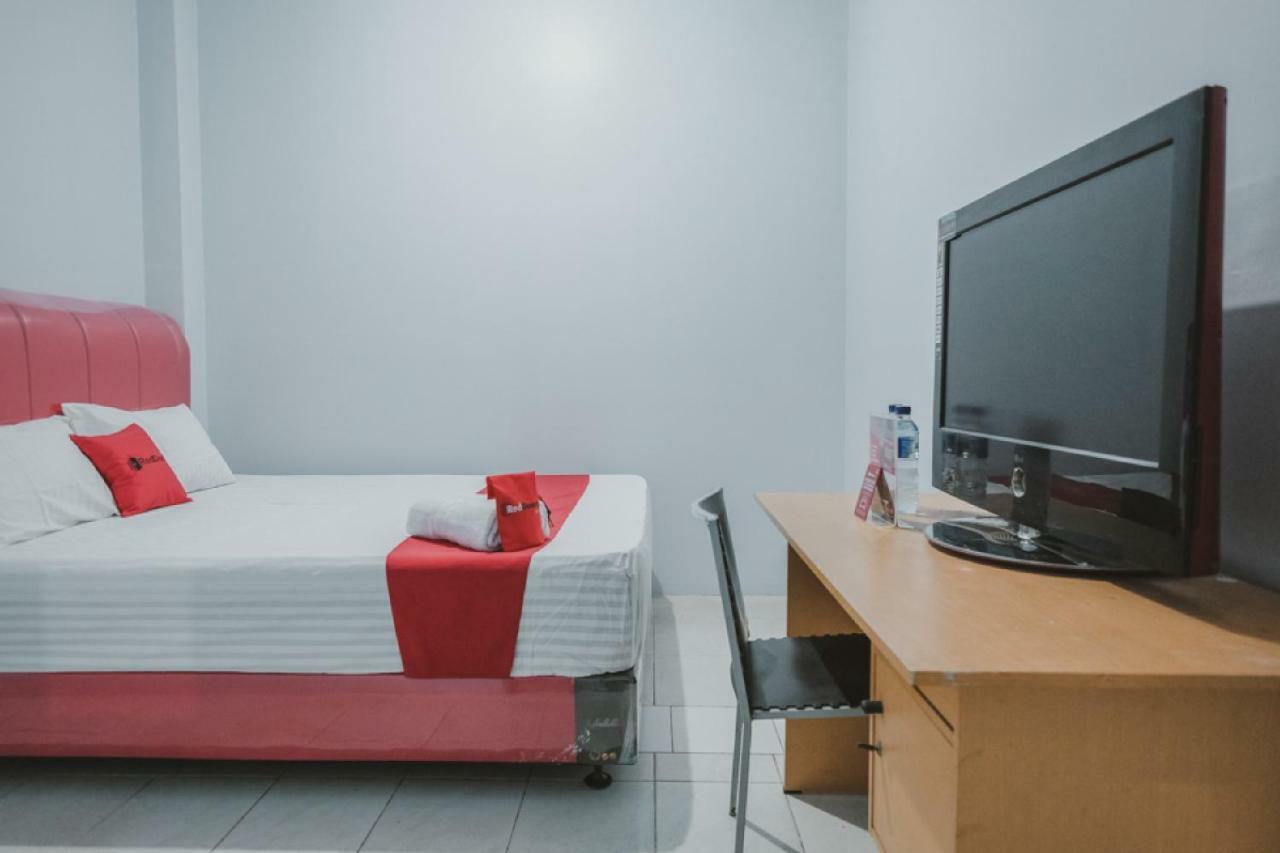 Reddoorz @ Jalan Pemuda Medan Hotel Ngoại thất bức ảnh